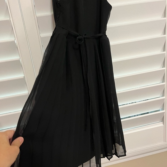 H&M Black Pleated Chiffon Dress - Picture 5 of 6